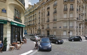 The corner of Rue César Franck and Rue Bouchut (15th district)