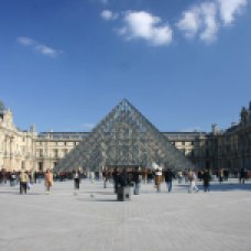 N°1 - Le Louvres museum